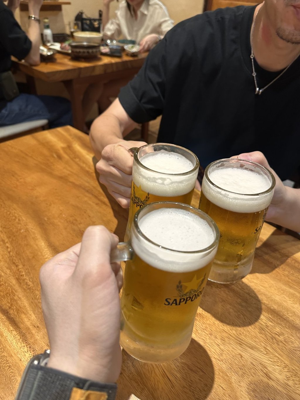 삿포로 생맥주 건배